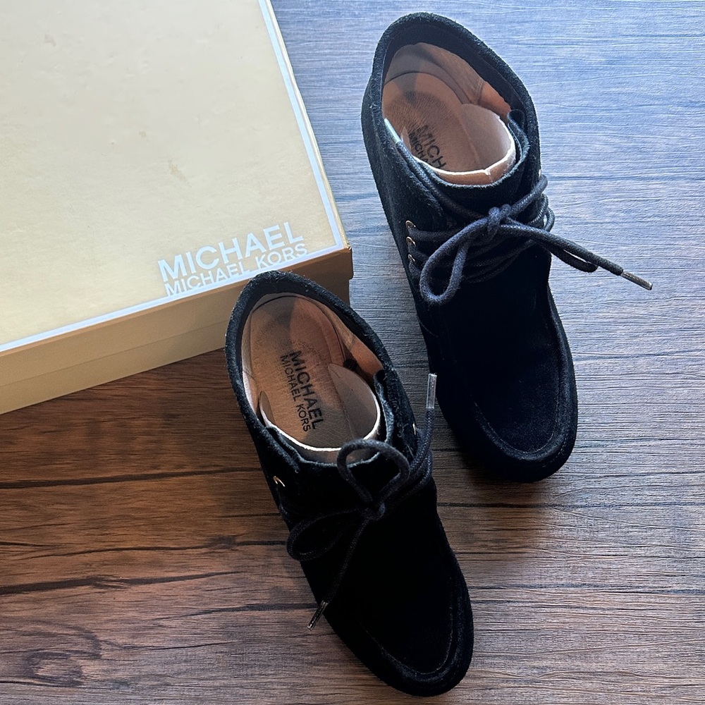 MICHAEL KORS WOMEN'S WEDGE BOOTS